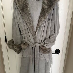 Pottery Barn Gray Teddy Robe with Faux Fur Trim